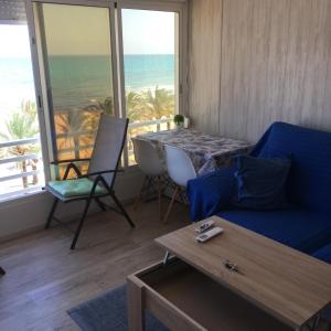 Fotografia z galérie ubytovania Frente al mar, a 10 metros de la playa, vistas increíbles del mar, reformado 2021 !!! v destinácii El Campello