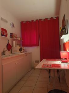 Gallery image of Appartement Terrasse - Hypercentre in Avignon