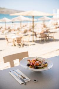 Photo de la galerie de l'établissement Vergina Beach Hotel, à Agia Marina