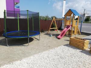 Herní místnost nebo prostor pro děti v ubytování Andreea Residence Mamaia Nord