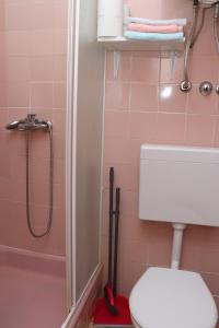 Imagen de la galería de Apartment Mary for one person, en Kukljica 12 fotos más