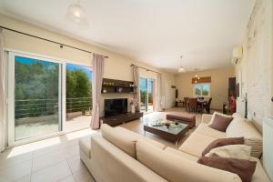 A television and/or entertainment centre at Cicada Home