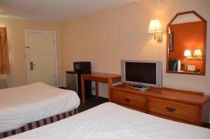 Postel nebo postele na pokoji v ubytování Americas Best Value Inn Gainesville TX