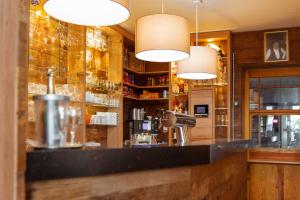 Lounge nebo bar v ubytování Hotel Ettrich & Elbresort Rathen