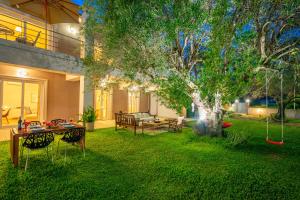 A garden outside Cicada Home