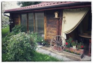 Vonkajšia záhrada v ubytovaní Rancho Relaxo Czartoria Agroturystyka