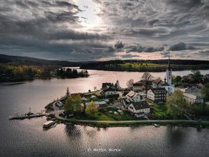 Loodusmaastik of the country house lähedal