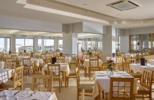 Restaurace v ubytování Astir Beach Hotel