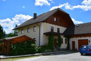 The building in which Az apartmant is located
