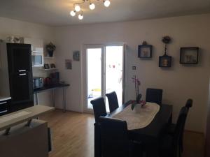 Kuchyň nebo kuchyňský kout v ubytování Kate's Home Tisno