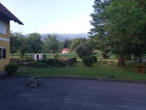 Κήπος έξω από το Dachberghof
