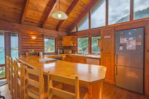 Kuchyň nebo kuchyňský kout v ubytování Shamrock Cottage