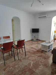 TV a/nebo společenská místnost v ubytování EL PUERTO CENTRO OCIO + 10 fotografií