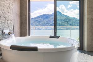 Galeriebild der Unterkunft Villa Del Sasso - Cremia in Cremia