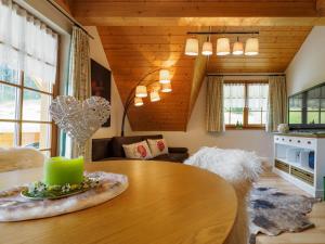 Ein Sitzbereich in der Unterkunft Holiday Apartements by Hotel Grüner Baum Feldberg