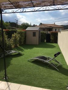 Κήπος έξω από το La Villa de Claire