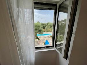 Bazén v ubytovaní White Orchard alebo v jeho blízkosti