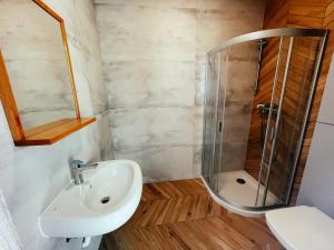 Ένα μπάνιο στο Green Field Apartments +16 φωτογραφίες