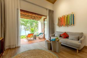 Uma área de estar em Pax Ana Doc Let Resort & Spa