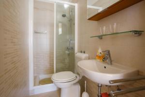 Kúpeľňa v ubytovaní Apartment Franolic + 19 fotografií