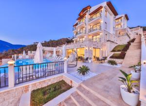 Gallery image of Hilaris Hotel in Kas