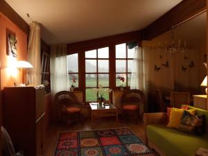 Część wypoczynkowa w obiekcie Ferienwohnung Orchidee