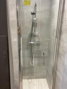 Bilik mandi di Bâbord
