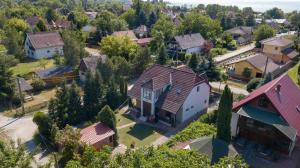 Το κτήριο όπου στεγάζεται  το διαμέρισμα