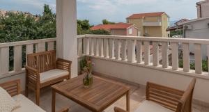 Fotografia z galérie ubytovania Modern apt w terrace 2 min walk to the beach v Trogiri