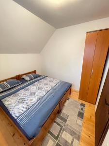 Letto o letti in una camera di Underwoods Žabljak Guesthouse
