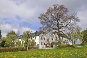 Gallery image of Landhausgarten Bunzmann in Berg