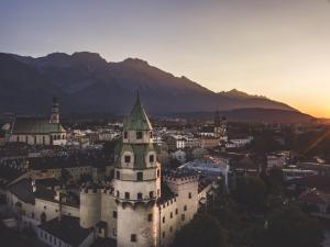 Nespecifikovaný výhled na hory nebo výhled na hory při pohledu z hotelu
