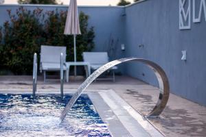 Basen w obiekcie Hotel Lajka Luxury lub w pobliżu