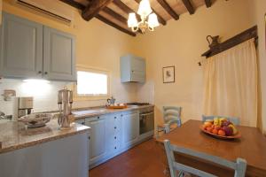 Una cocina o zona de cocina en Serristori Country - Poggio Al Frantoio