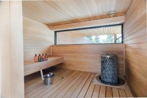 Fotografie z fotogalerie ubytování Seija's Modern Secluded Villa with Jacuzzi & Sauna v destinaci Töfsala