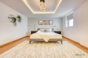 Gallery image of Outstanding 3BR at Sadaf 7 JBR by Deluxe Holiday Homes in Dubai
