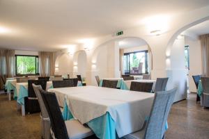 Restavracija oz. druge možnosti za prehrano v nastanitvi Hotel La Tavernetta dei Ronchi