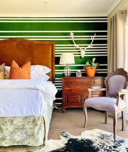 Cama o camas de una habitación en Sweetfontein Boutique Farm Lodge
