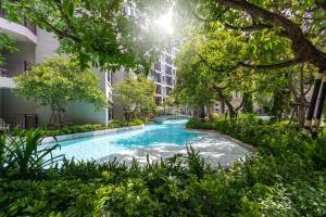 Bazén v ubytování la Casita Hua Hin by J&P nebo v jeho okolí