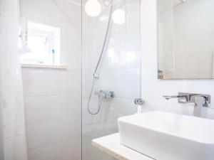 Koupelna v ubytování Pinna Apartments Hvar