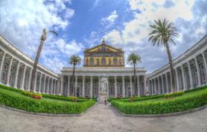 Vonkajšia záhrada v ubytovaní Maison Madeleine Rome