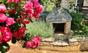 Vonkajšia záhrada v ubytovaní Flora relax house, free parking