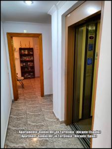 Zdjęcie z galerii obiektu Apartamento Galeon XXI w mieście Torrevieja