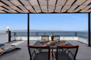 Balkón nebo terasa v ubytování Villa Pejic NEW, PENTHOUSE