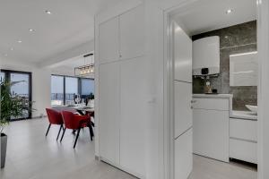 Kuchyň nebo kuchyňský kout v ubytování Villa Pejic NEW, PENTHOUSE