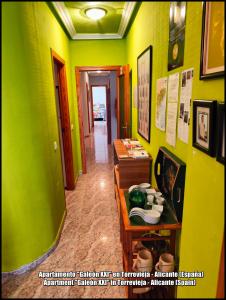 Zdjęcie z galerii obiektu Apartamento Galeon XXI w mieście Torrevieja