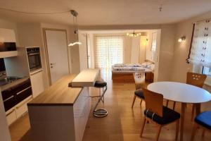 Kuchyň nebo kuchyňský kout v ubytování Apartment Bernd - Schöne Ferienwohnung am Rande von Ligist + 5 fotografií