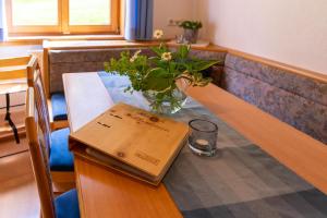 Posedenie v ubytovaní Ferienbauernhof Oberhauser