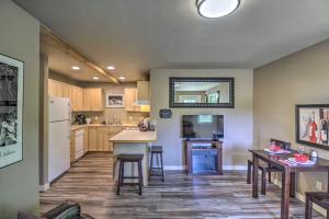 Gallery image of Cozy Bigfork Escape Walk to Bigfork Harbor! in Bigfork +19 photos