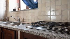 Kuchyň nebo kuchyňský kout v ubytování Casa Luisa - Pan di Zucchero - Nebida + 25 fotografií